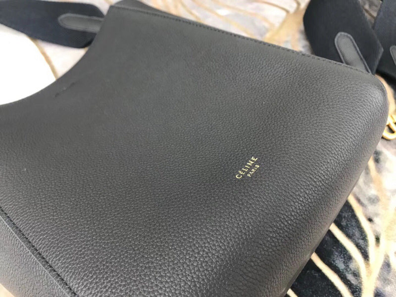 Side profile of modern structured women's handbag – women's luxury handbag
