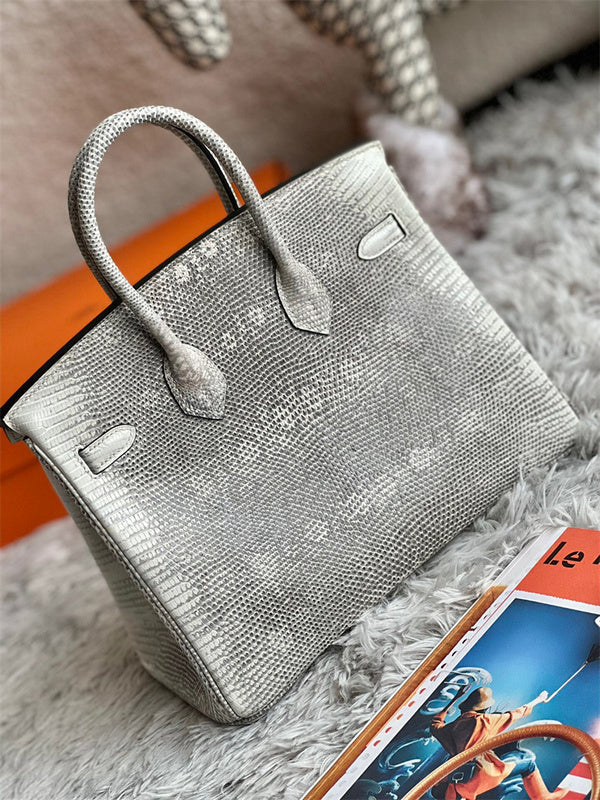  carryall bag interior and compartment view 9