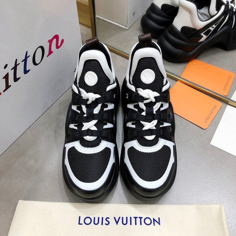 Louis Vuitton shoes Style 295 - back heel detail