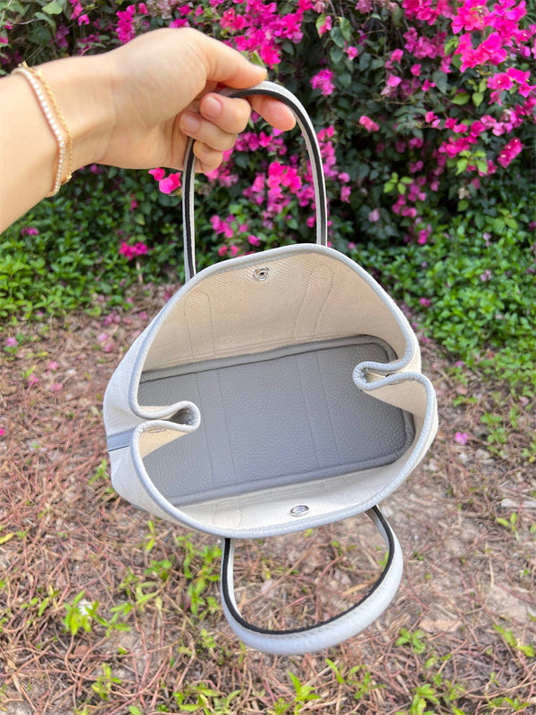  Essential everyday bag carried on shoulder 28