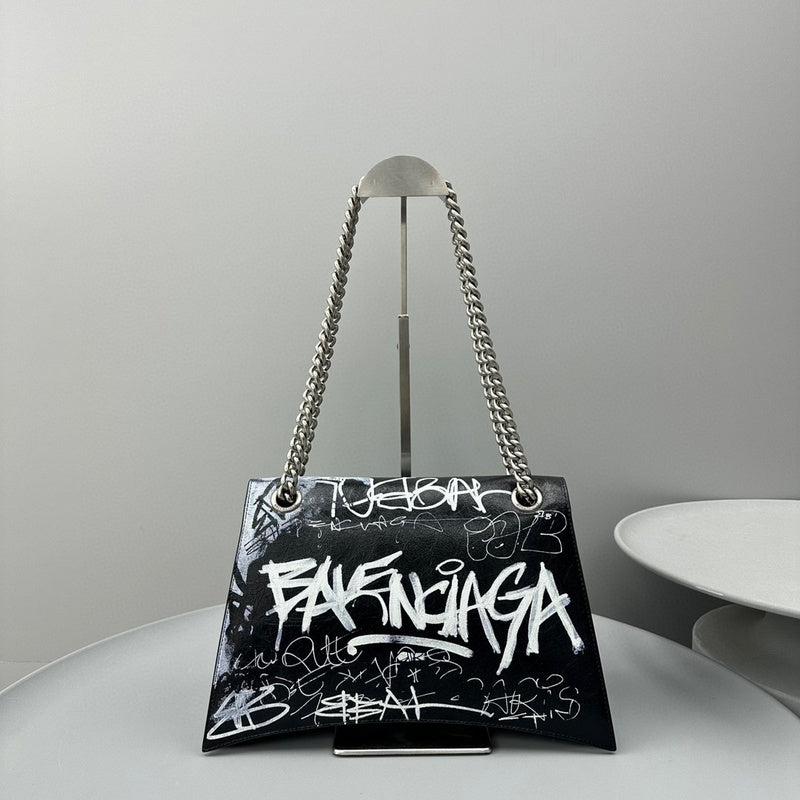 Zivas Charm Refined Structure Fashion Handbag (Refined Modern Silhouette) – Front View
