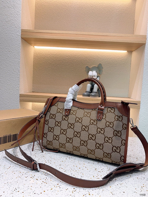 Ziva's Charm handbag – carry view (one versatile size)