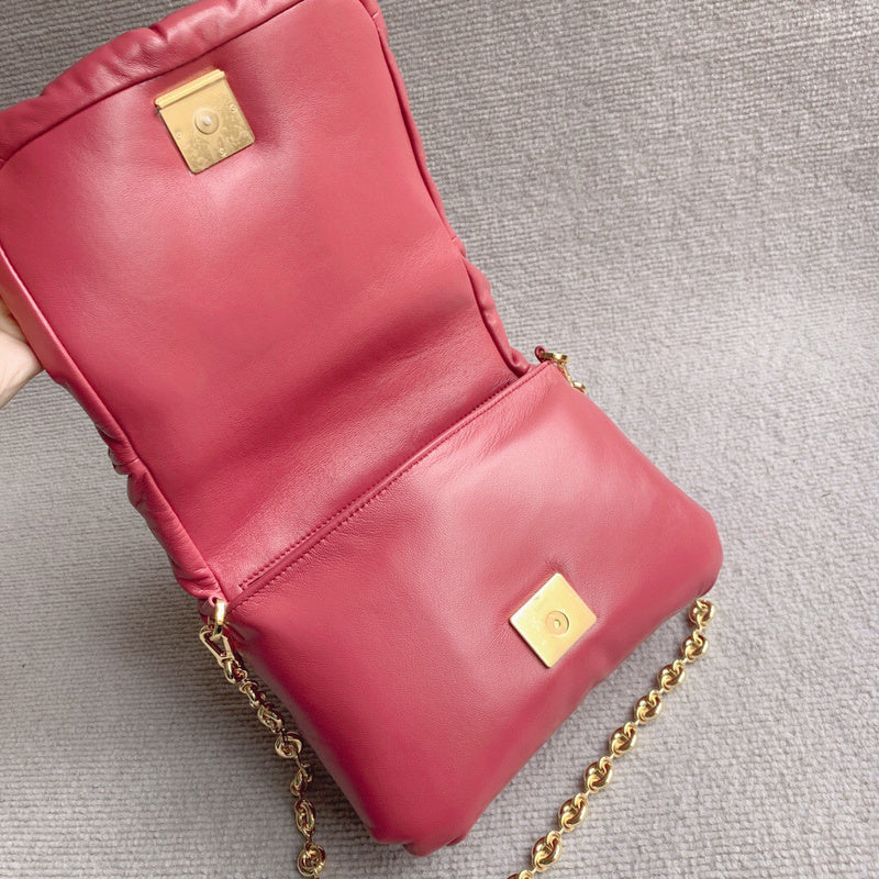 Ziva's Charm handbag – product shot (22cm*19cm*8cm)