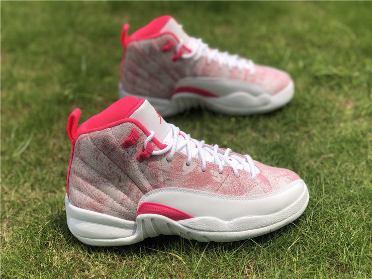 Nike Men's & Women's Luxury Lifestyle Trainers — Style 207 back view