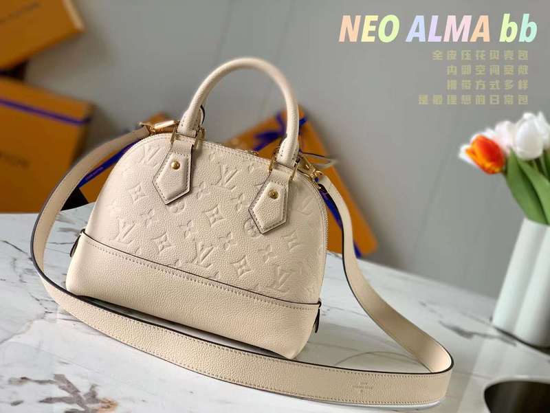 Close-up detail of refined everyday-luxe women's handbag – women's everyday handbag