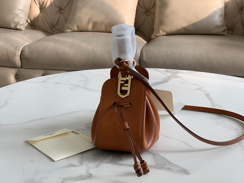 Ziva's Charm handbag – full view (21cm*17cm*14cm)