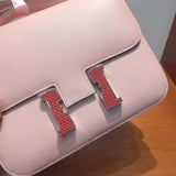  shopper bag interior and compartment view 9