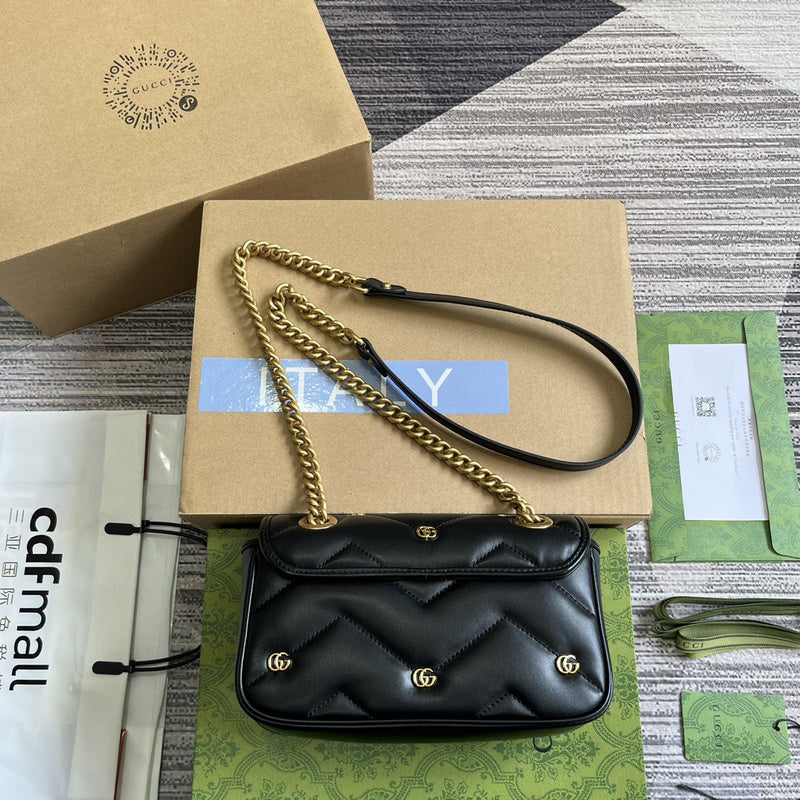 Front view of statement modern women's handbag – women's luxury handbag