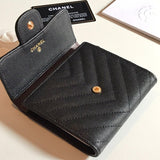 Zivas Charm Everyday Sophistication Everyday Handbag (Contemporary Shape Language) – Lifestyle Shot
