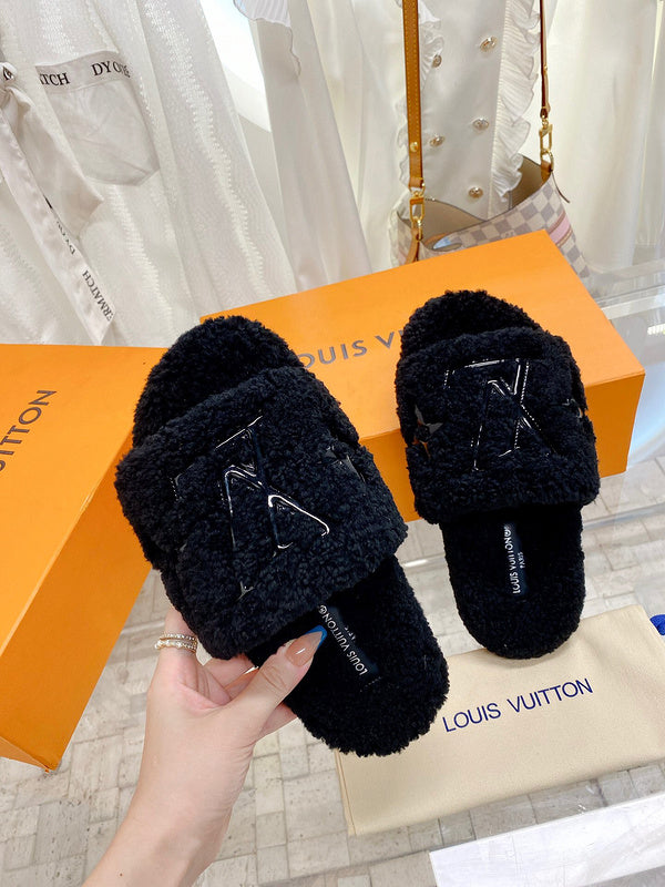 Louis Vuitton Camel Platform Heels - Sole Detail View