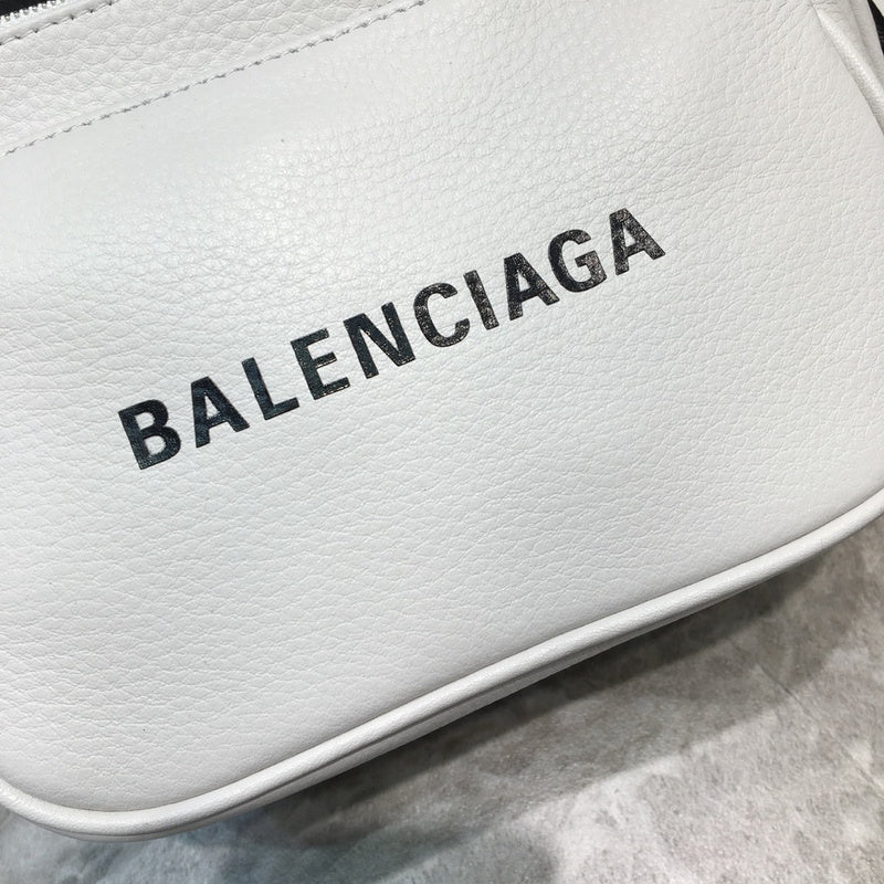Polished Vegan Leather Handbag - Sleek Minimalist Lines | Women's Premium Handbag #979 - back view (image 4) of designer-inspired handbag