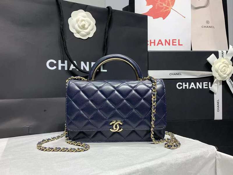 Zivas Charm Timeless Appeal Luxury Handbag (Considered Detail & Form) – Full Silhouette