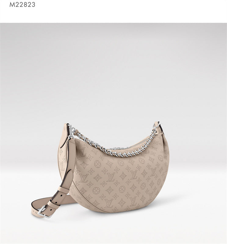  Curated everyday bag front view 7