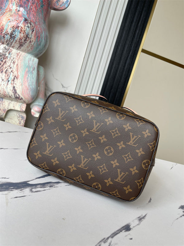  Tailored satchel front view 7