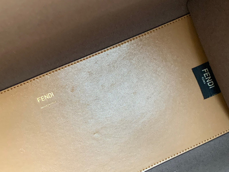 Ziva's Charm handbag – product shot (35cm*17cm*31cm)