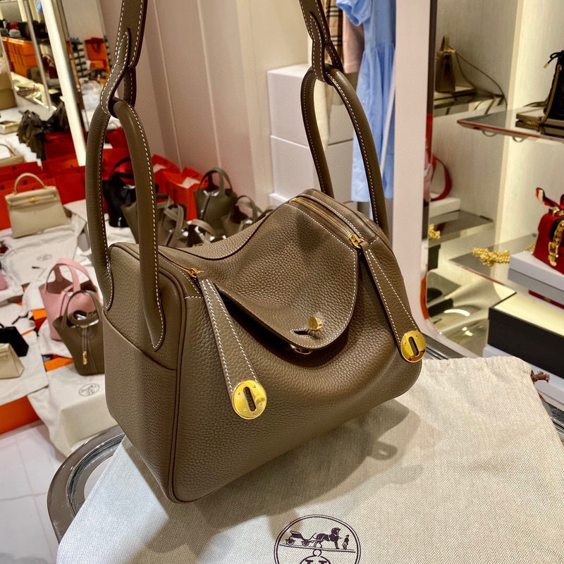 Streamlined handbag styled for everyday wear