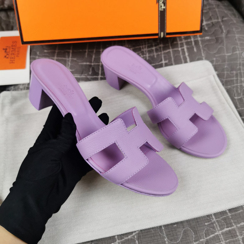 Hermes sandals Style 007 - true-to-life color detail