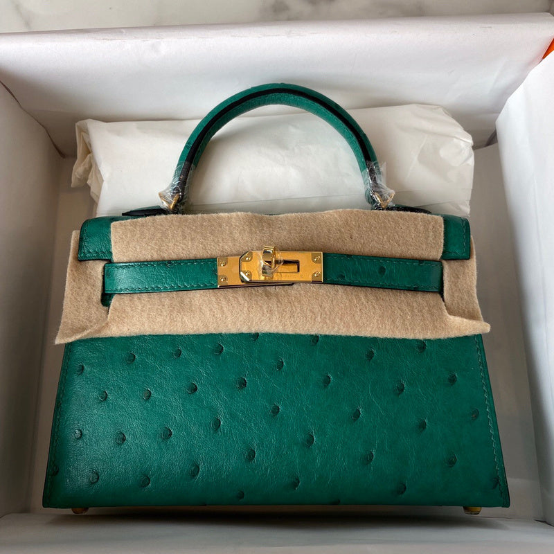 Considered handbag styled for everyday wear
