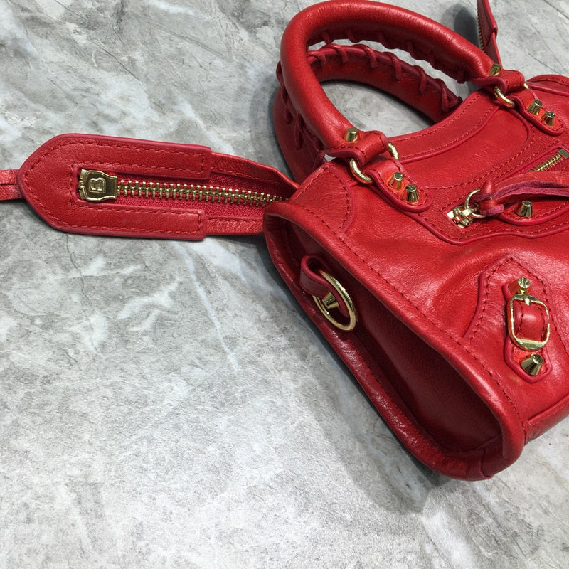 Effortless Faux Leather Handbag - Premium Craftsmanship Detailing | Women's Statement Accessory #636 - interior view (image 6) of designer-inspired handbag