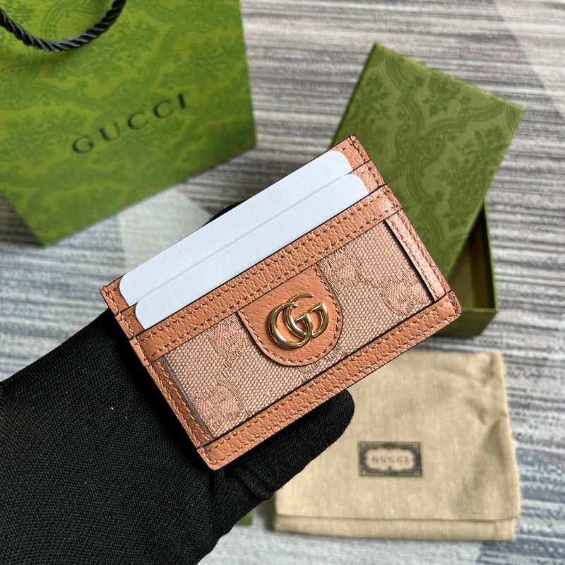 Front view of signature chic women's handbag – women's luxury accessory