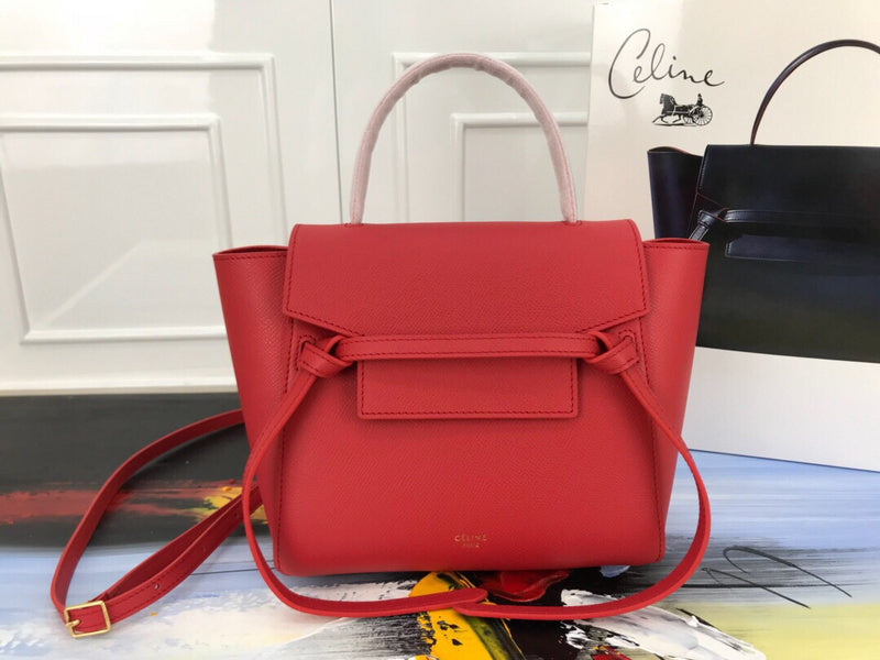 Front view of modern chic women's handbag – women's everyday handbag