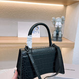 Ziva's Charm handbag – back view (one versatile size)