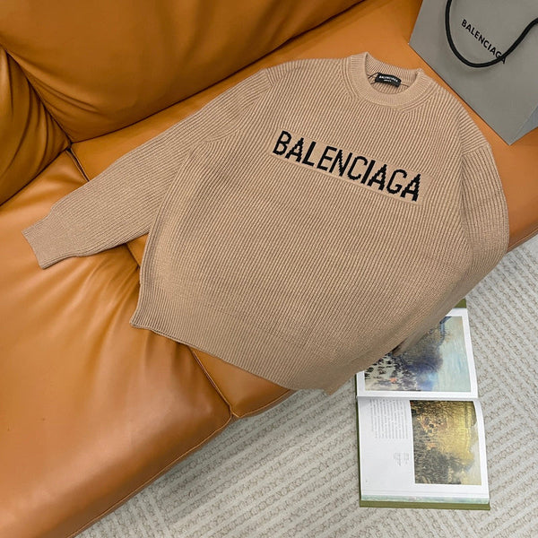 Side profile view of Balenciaga luxury piece style No.069