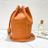 Ziva's Charm handbag – close-up view (23cm*17cm*26cm)