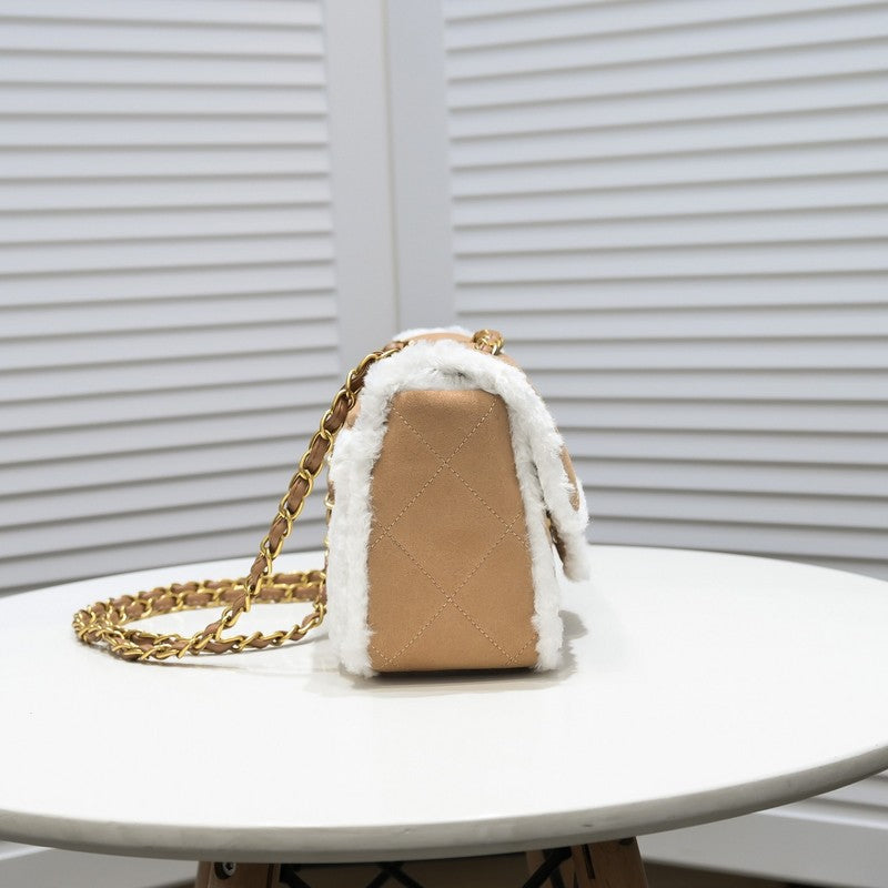  mid purse view 3