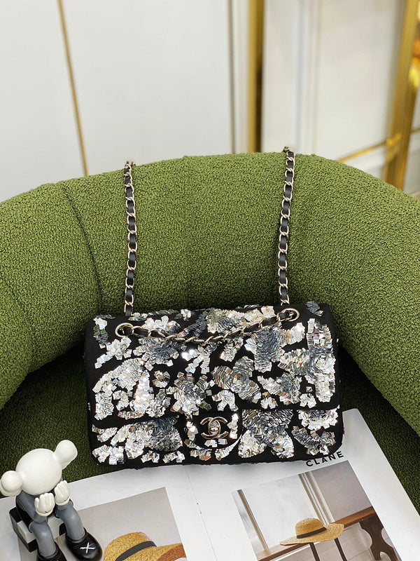 Zivas Charm Classic Sensibility Designer Handbag (Premium Everyday Carry) – Detail View