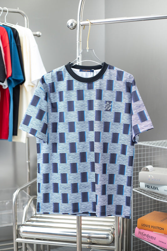 Front view of Louis Vuitton cotton t-shirt with relaxed-fit cut