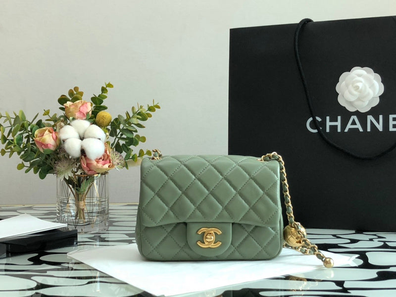 Zivas Charm Understated Luxury Designer Handbag (Timeless Wardrobe Addition) – Interior View