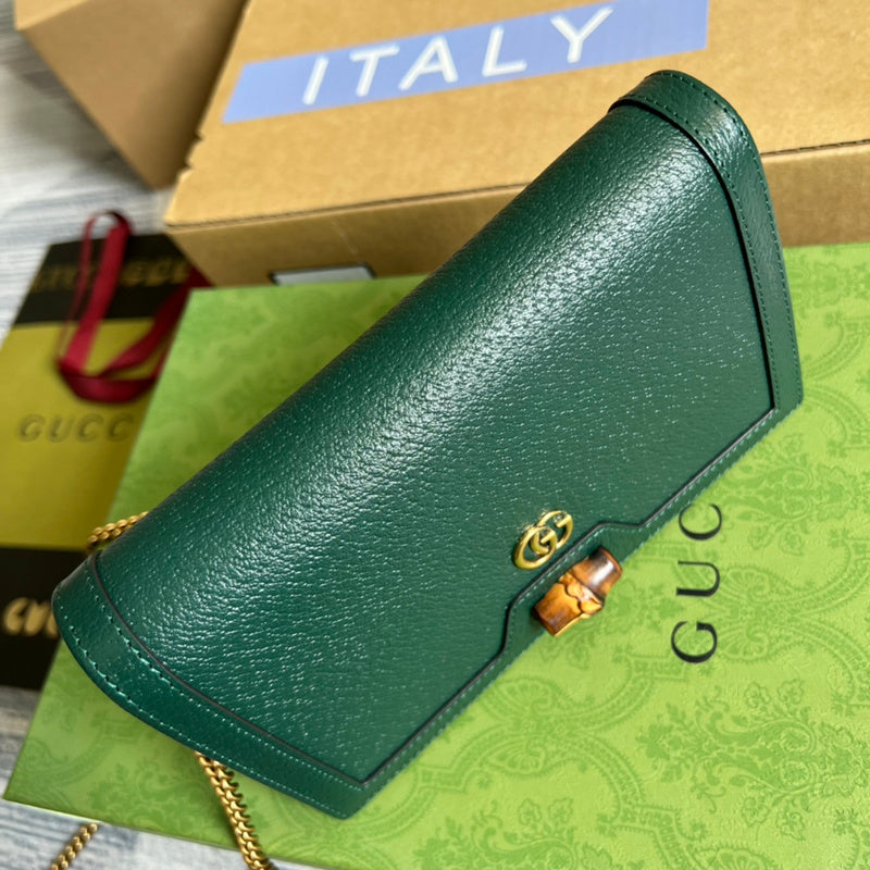 Side profile of everyday-luxe modern women's handbag – women's luxury accessory