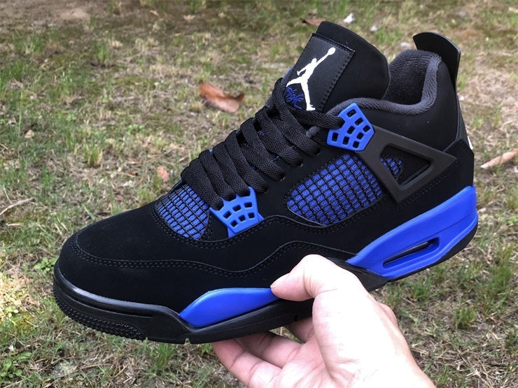 Nike classic monochrome luxury sneakers view 8 retro runner design