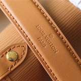  Classic crossbody bag front view 7
