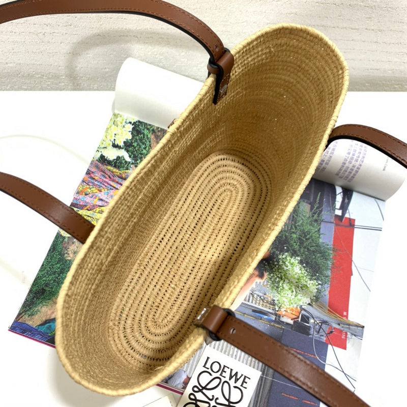 Ziva's Charm handbag – interior view (21cm*30cm*11cm)