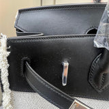 Fluid handbag styled for everyday wear