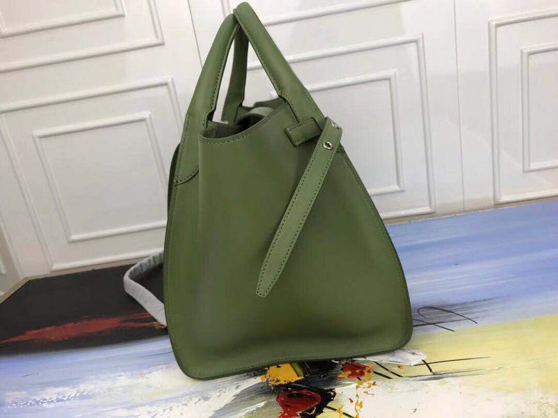 Styled lifestyle shot of refined modern women's handbag – women's statement bag