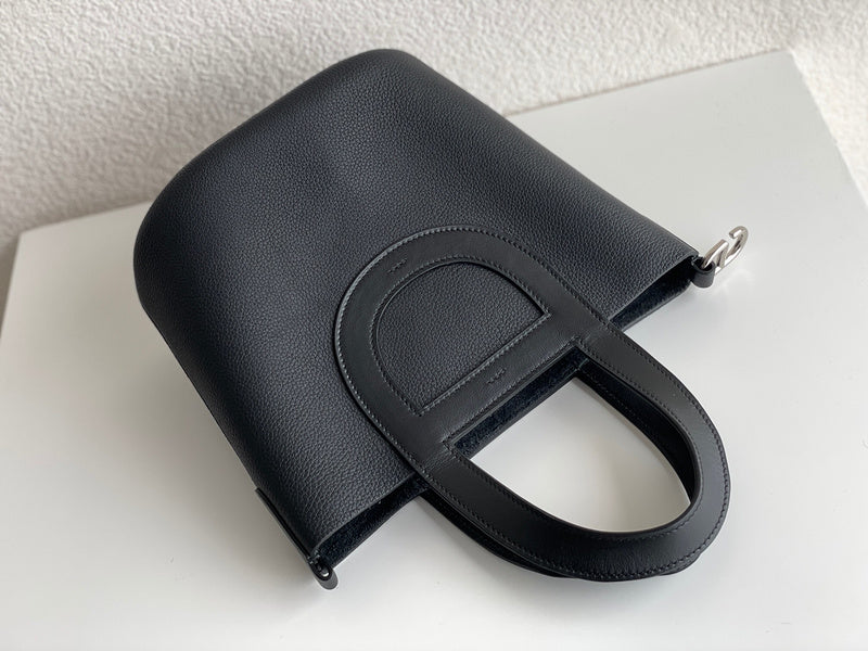 Interior view of timeless premium bag