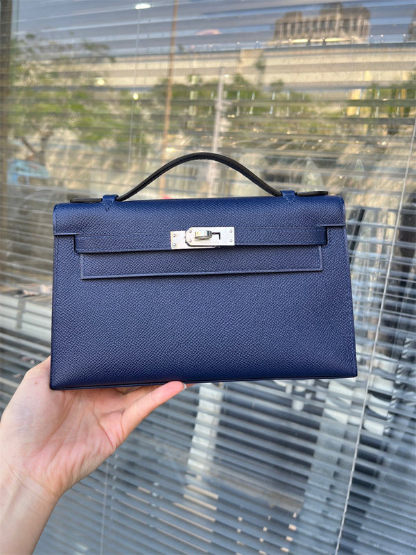 Interior view of modernist premium bag