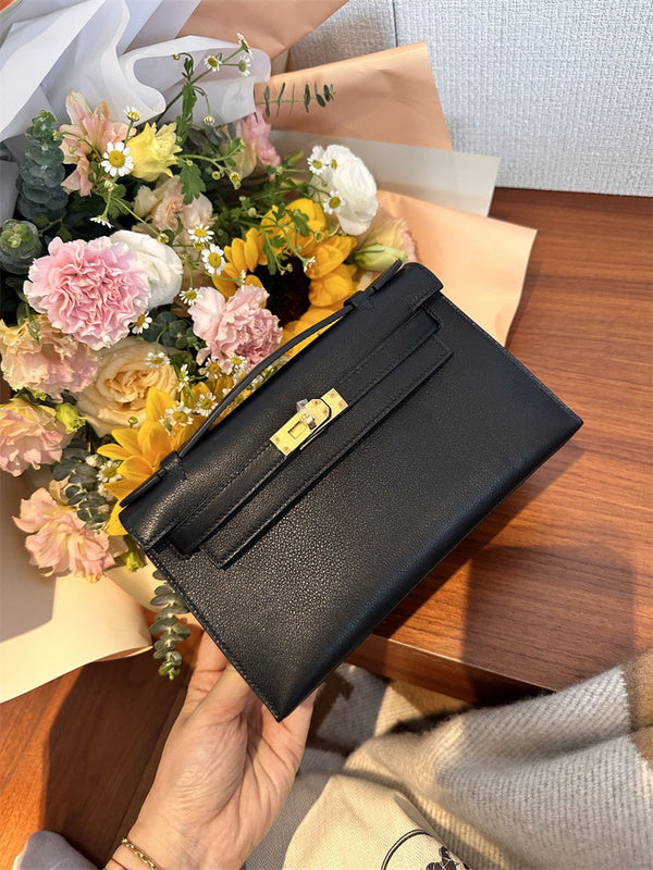  top-handle bag interior and compartment view 9