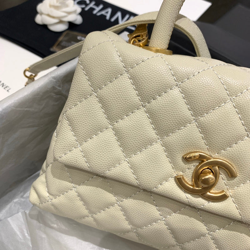  women's handbag, mid design, view 2