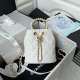  women's handbag, mid design, view 1