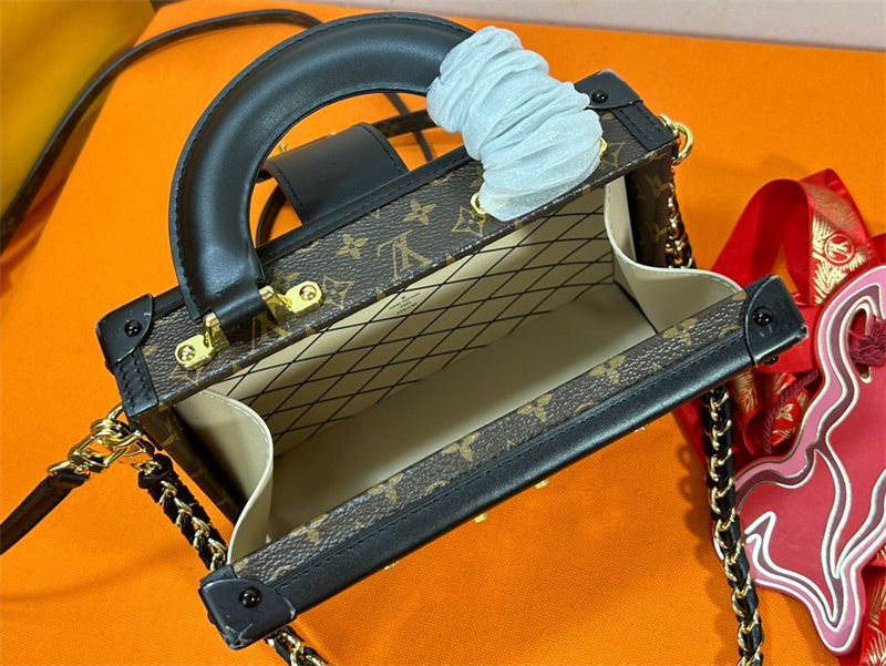  carryall bag interior and compartment view 9