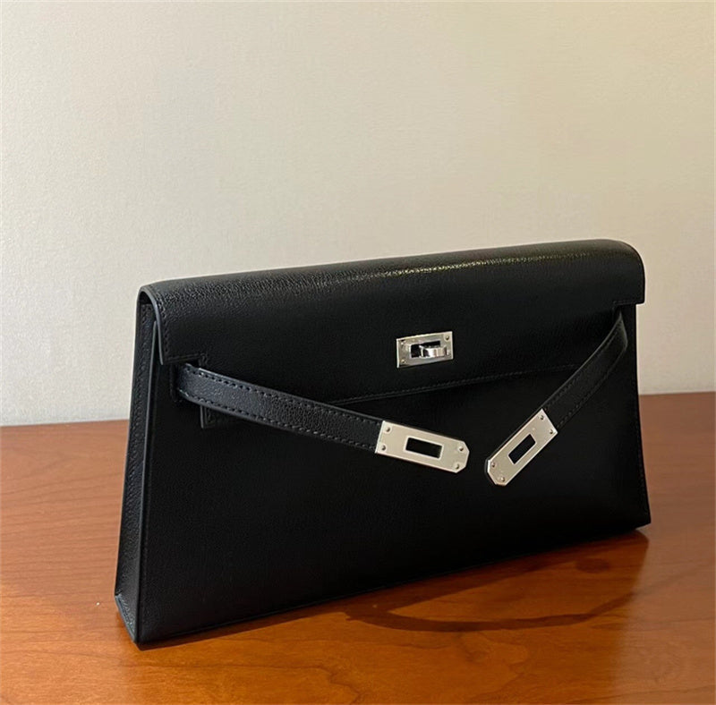  Essential structured bag front view