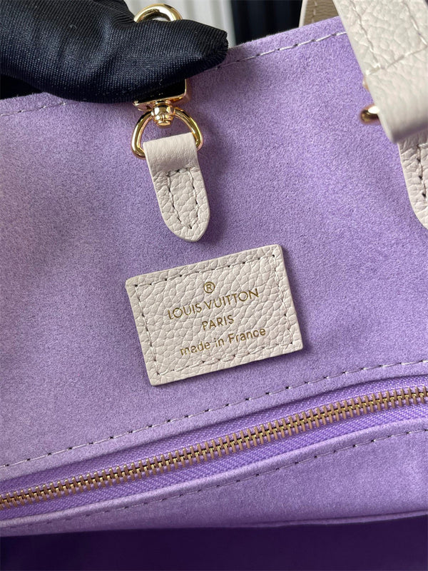  Understated shoulder bag carried on shoulder 10