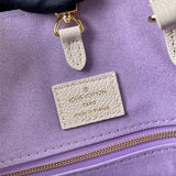  Understated shoulder bag carried on shoulder 10
