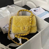 Zivas Charm Chic Craftsmanship Designer Handbag (Statement-Ready Design) – Front View