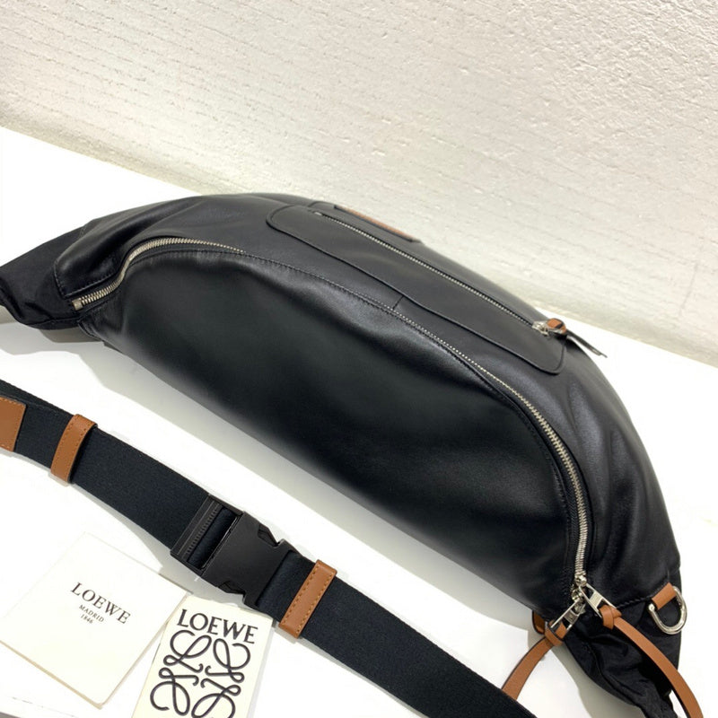 Ziva's Charm handbag – full view (35cm*28cm*17cm)