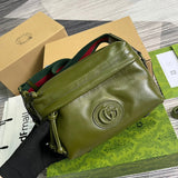 Handle and strap detail of sleek modern women's handbag – women's designer-style accessory